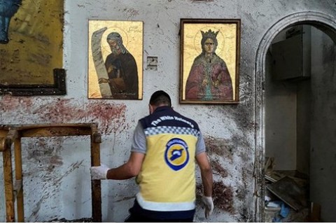 Ataque suicida em igreja de Damasco deixa ao menos 20 mortos e mais de 50 feridos; Estado Islâmico reivindica autoria